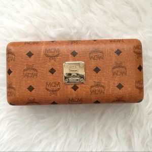 mcm sunglasses case